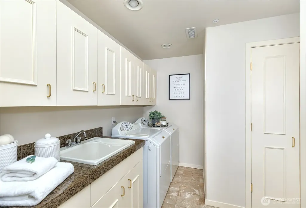 11122 NE 41st Drive Kirkland WA 98033
