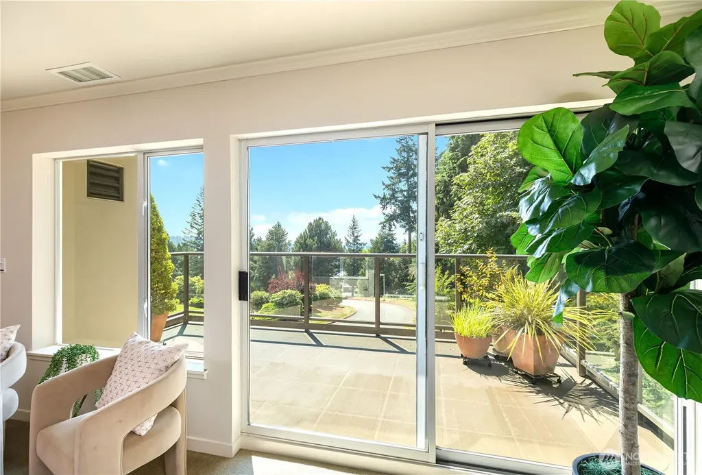 11122 NE 41st Drive Kirkland WA 98033