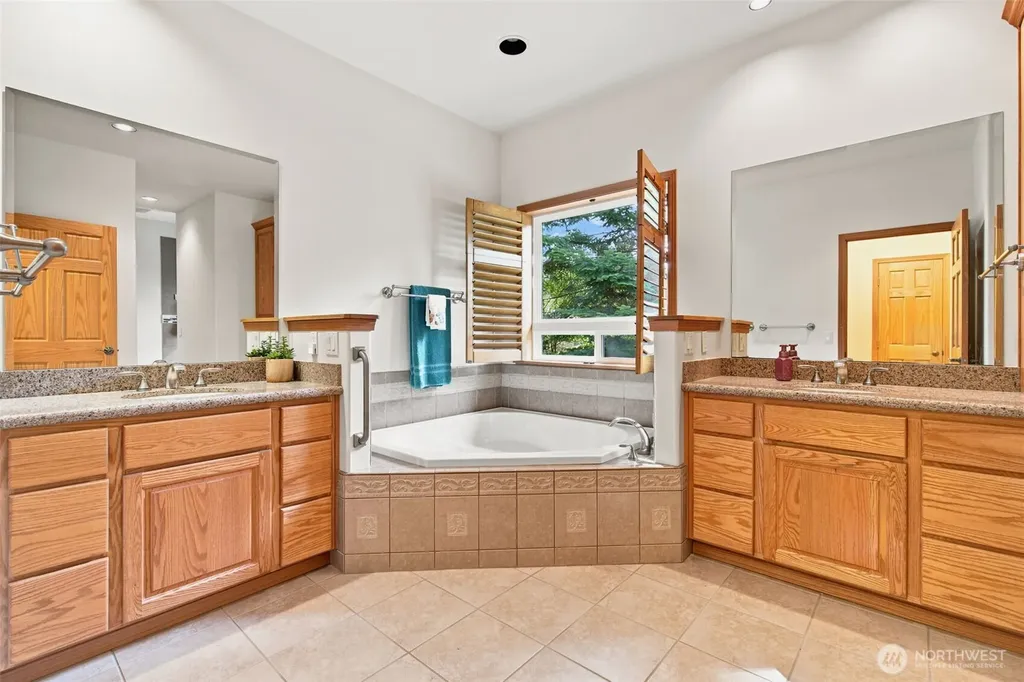 114 Headwaters Lane Port Angeles WA 98362