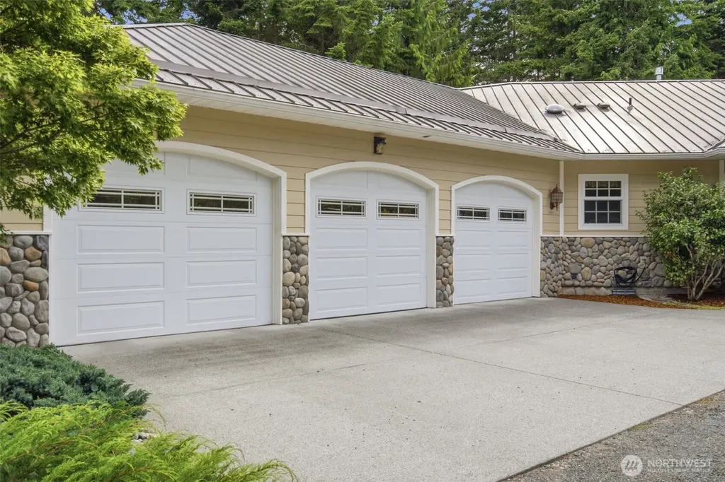 114 Headwaters Lane Port Angeles WA 98362