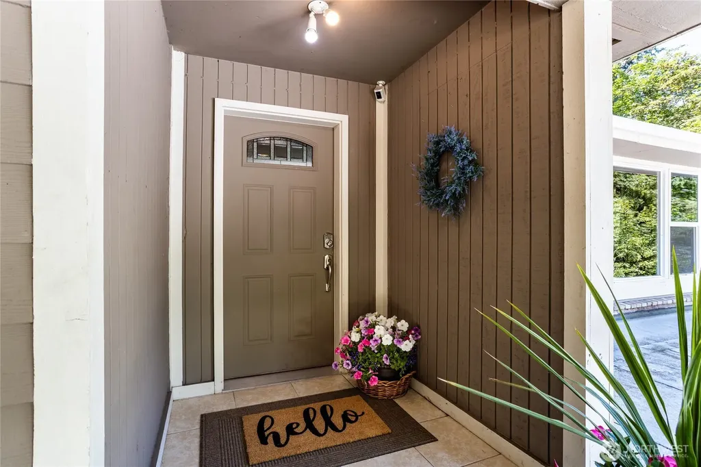 2388 Anderson Hill Rd SW Port Orchard WA 98367