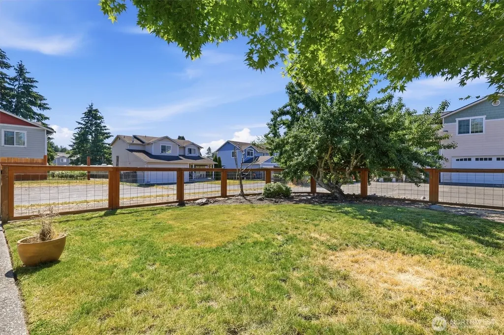 214 E 68th Street Tacoma WA 98404