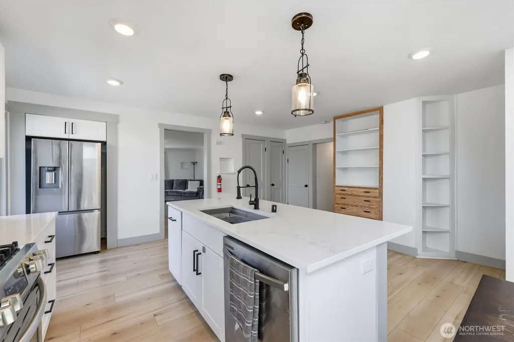 214 E 68th Street Tacoma WA 98404