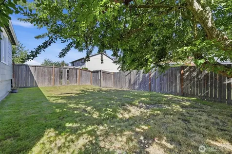 214 E 68th Street Tacoma WA 98404