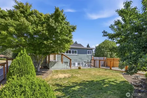214 E 68th Street Tacoma WA 98404