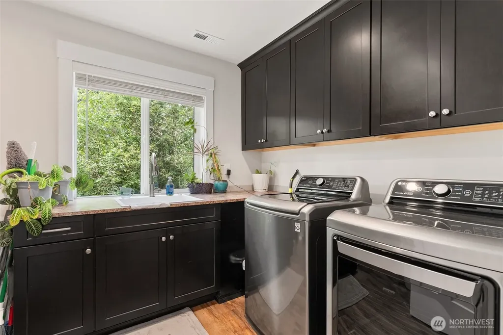 409 Ofarrell Cutoff Road E Bonney Lake WA 98391