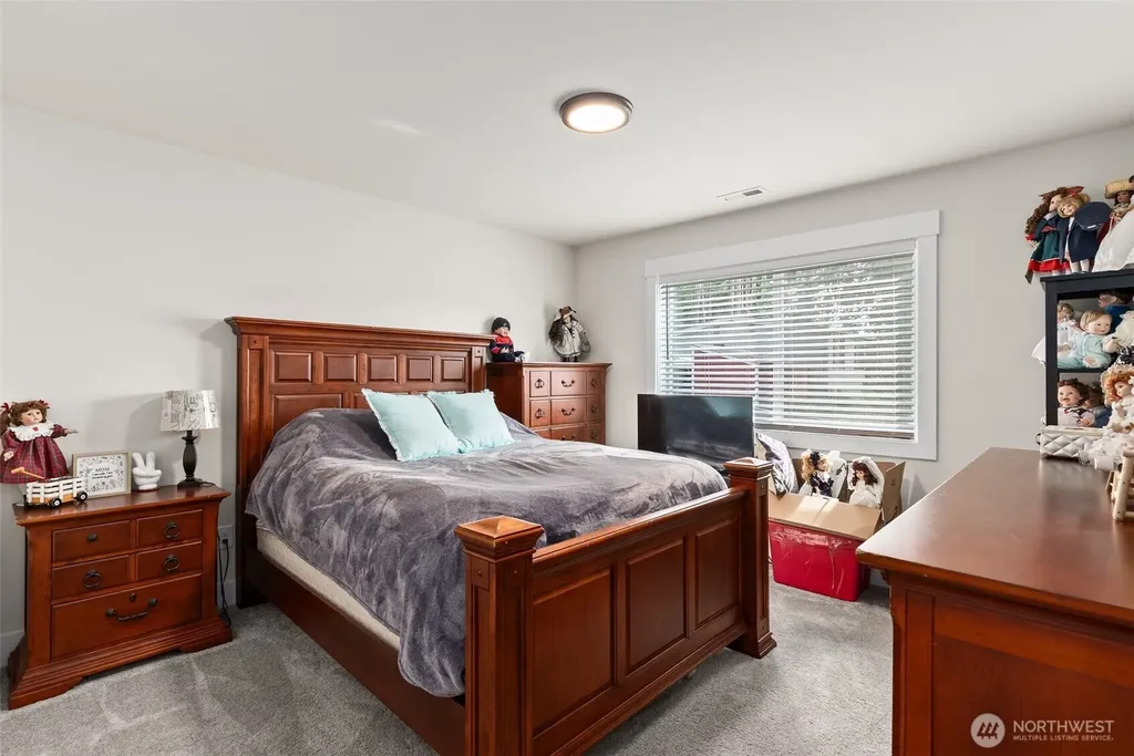 409 Ofarrell Cutoff Road E Bonney Lake WA 98391