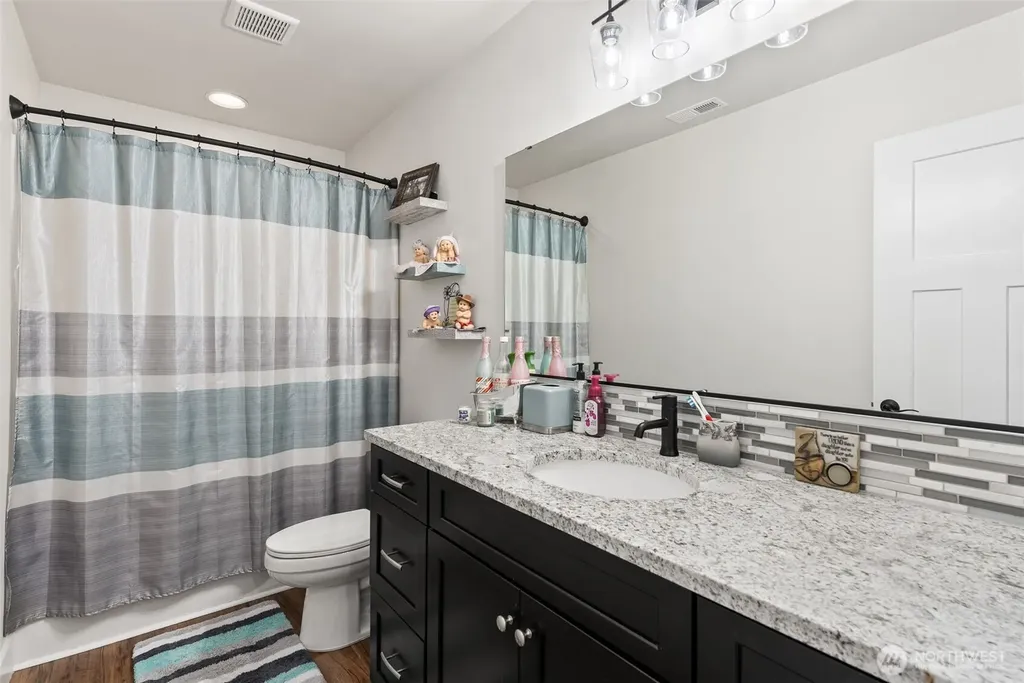 409 Ofarrell Cutoff Road E Bonney Lake WA 98391