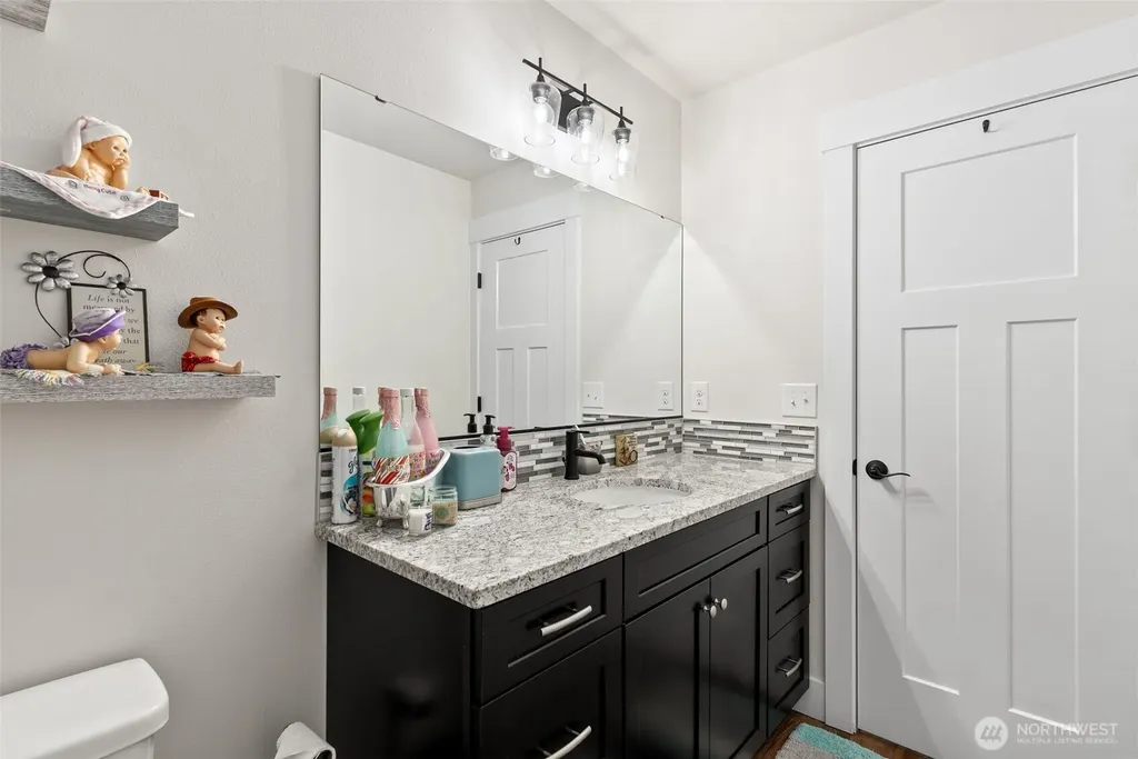 409 Ofarrell Cutoff Road E Bonney Lake WA 98391
