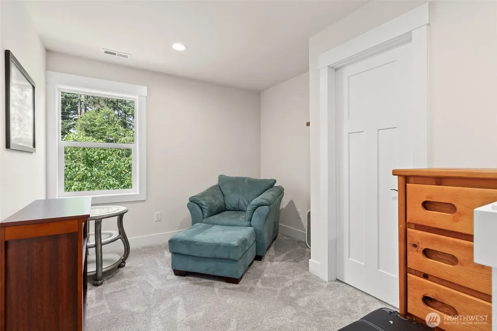 409 Ofarrell Cutoff Road E Bonney Lake WA 98391