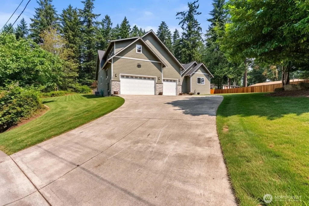 409 Ofarrell Cutoff Road E Bonney Lake WA 98391
