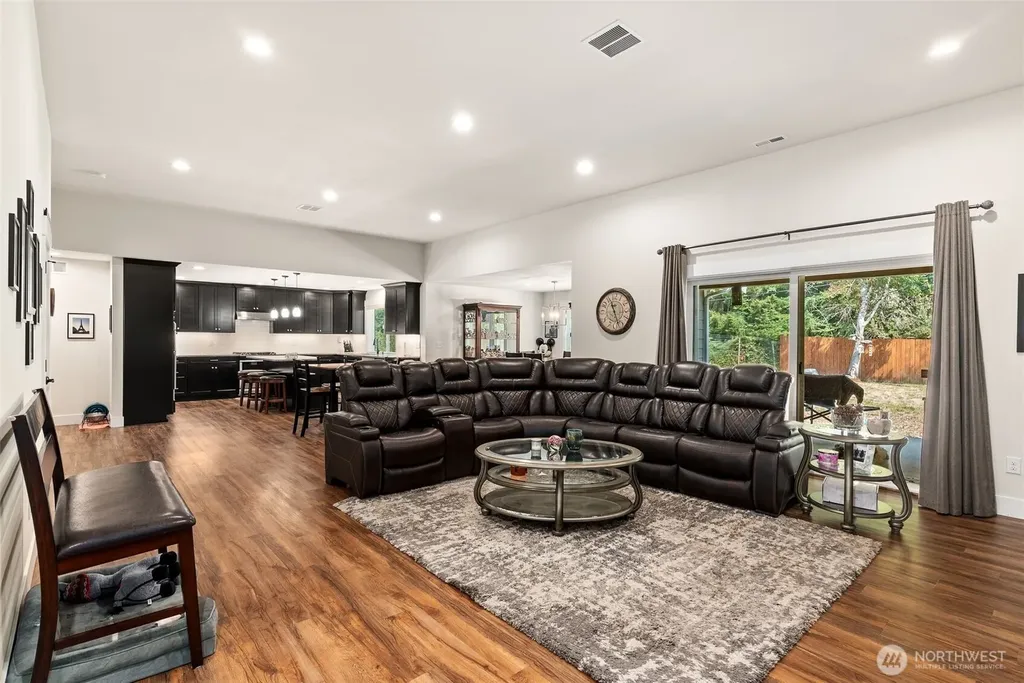 409 Ofarrell Cutoff Road E Bonney Lake WA 98391