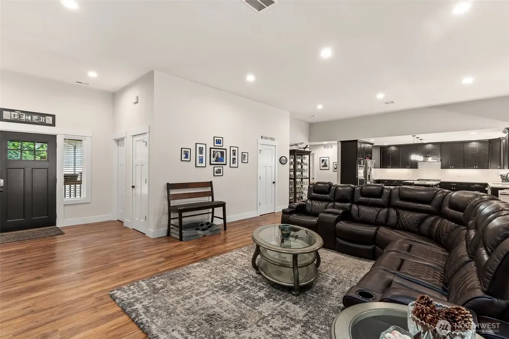 409 Ofarrell Cutoff Road E Bonney Lake WA 98391