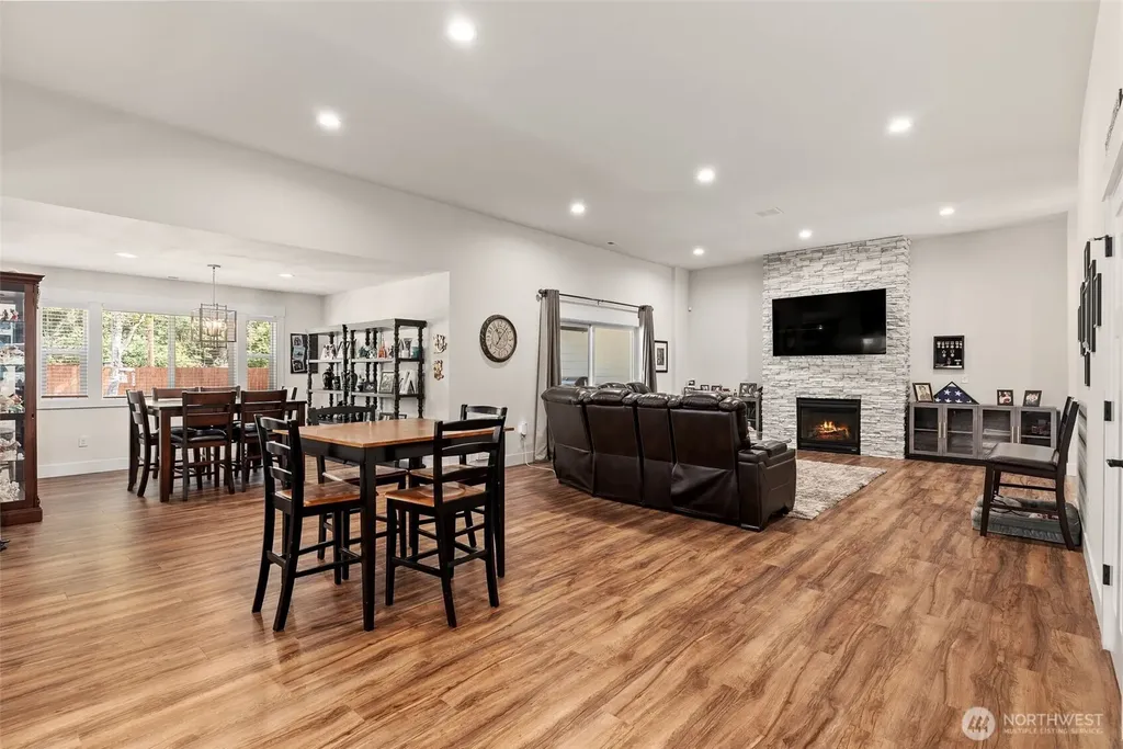 409 Ofarrell Cutoff Road E Bonney Lake WA 98391