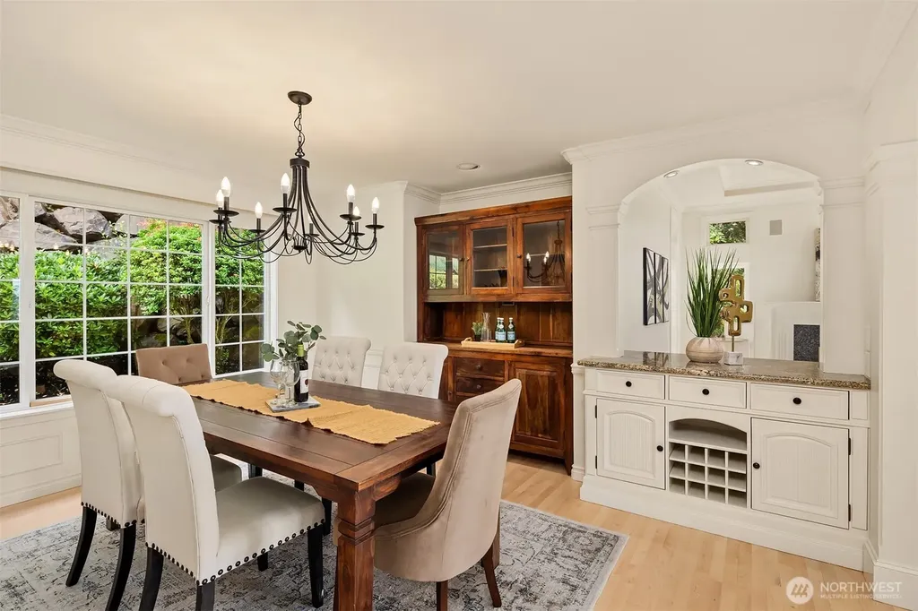 20230 NE 18th Place Sammamish WA 98074