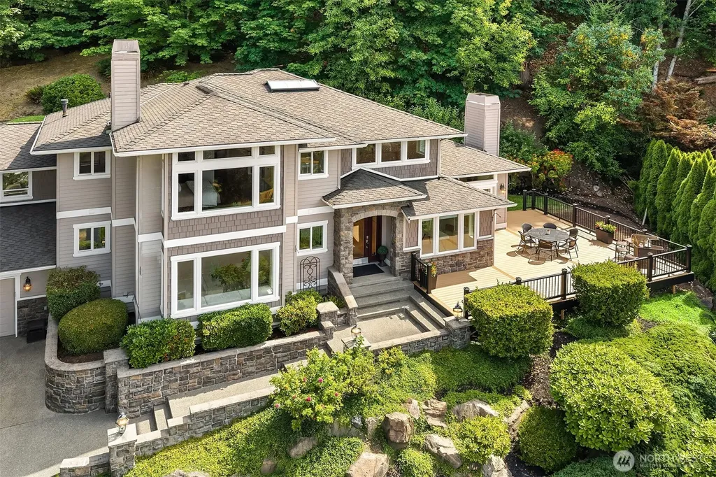 20230 NE 18th Place Sammamish WA 98074