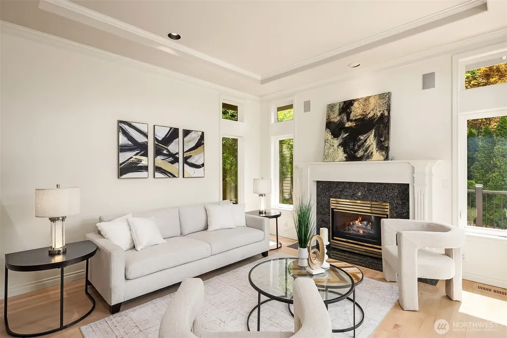 20230 NE 18th Place Sammamish WA 98074