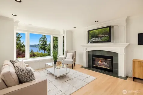 20230 NE 18th Place Sammamish WA 98074