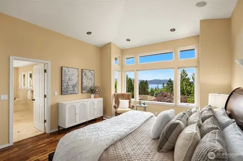 20230 NE 18th Place Sammamish WA 98074