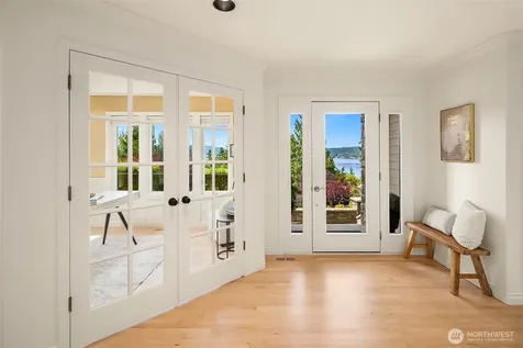 20230 NE 18th Place Sammamish WA 98074