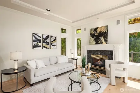 20230 NE 18th Place Sammamish WA 98074