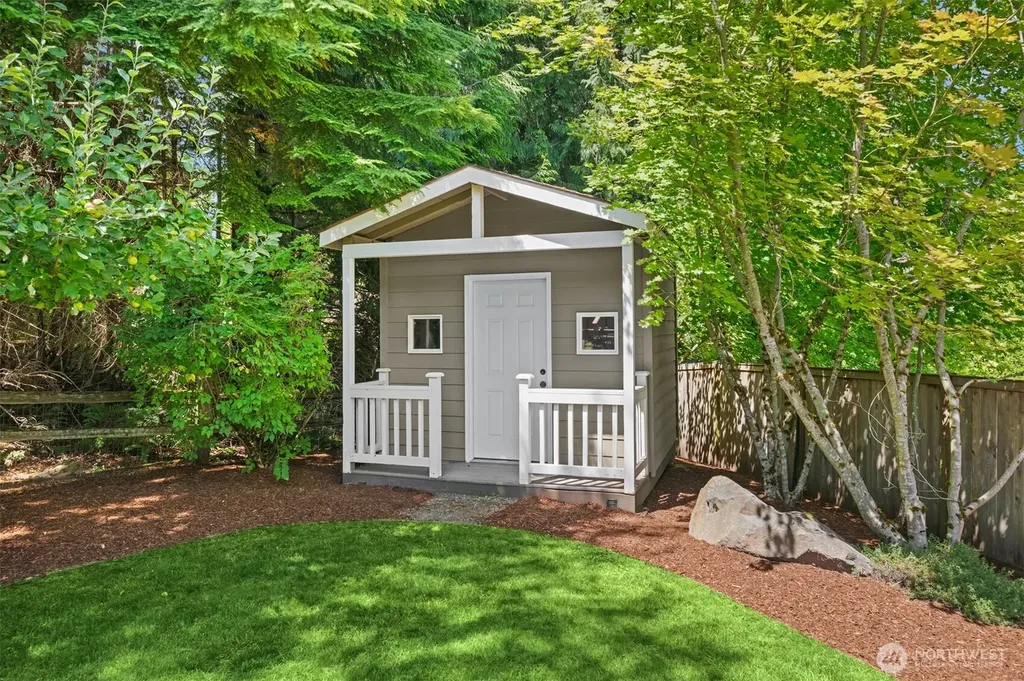 9463 221st Place NE Redmond WA 98053