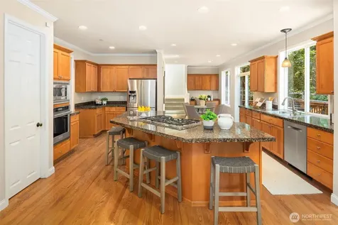 9463 221st Place NE Redmond WA 98053