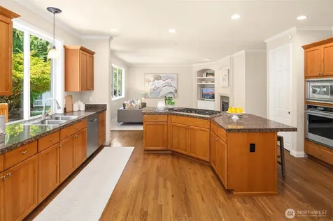 9463 221st Place NE Redmond WA 98053