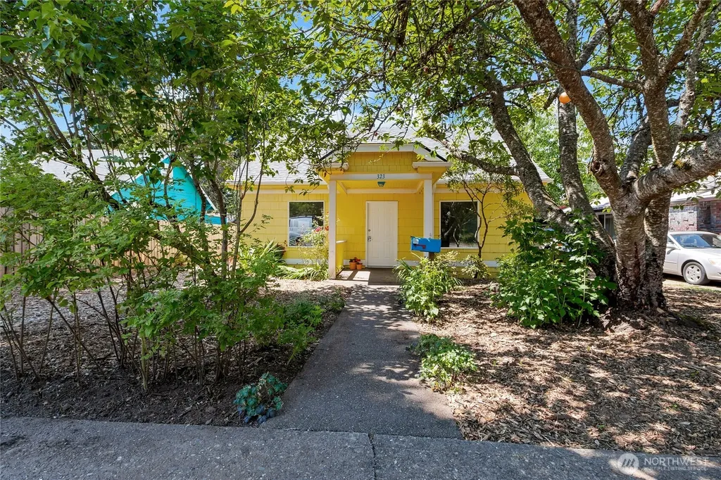 323 Milroy Street NW Olympia WA 98502