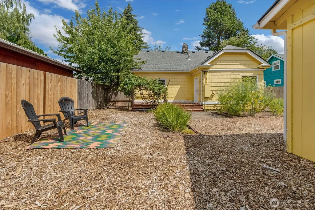323 Milroy Street NW Olympia WA 98502