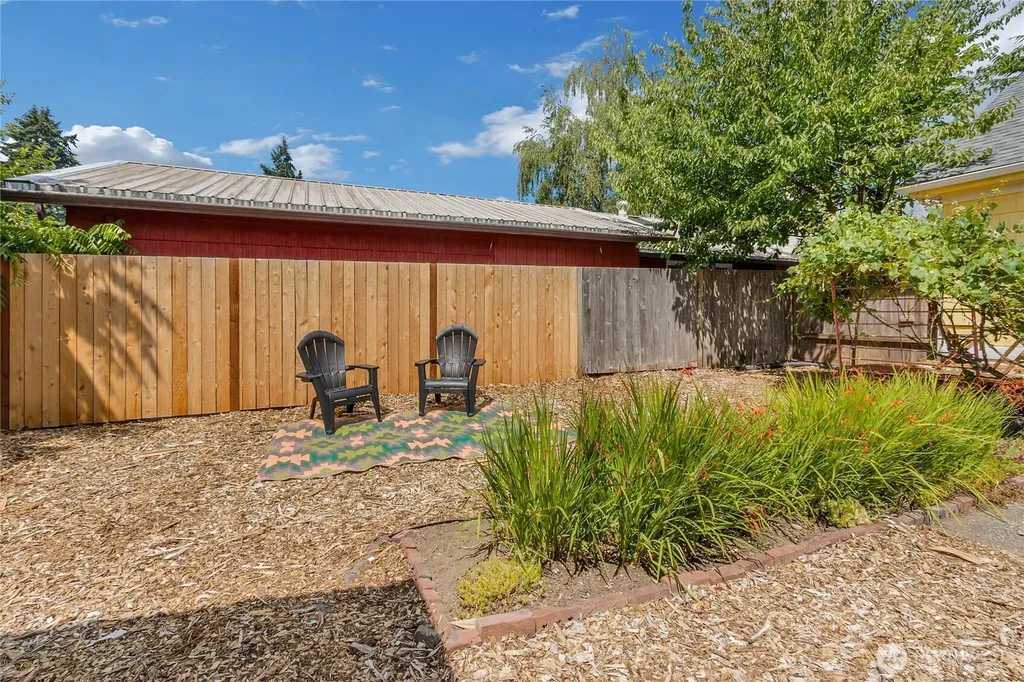 323 Milroy Street NW Olympia WA 98502
