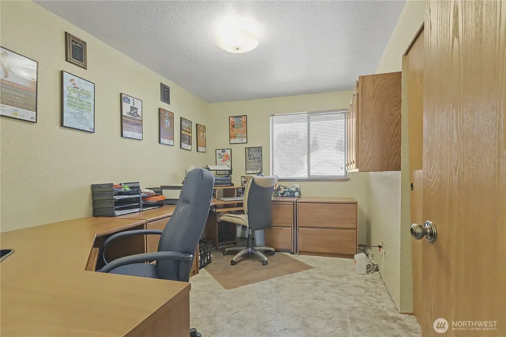 623 Hawks Glen Drive SE Olympia WA 98513