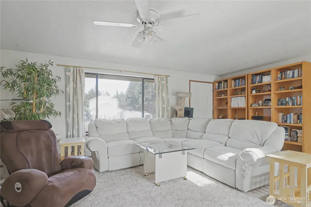 623 Hawks Glen Drive SE Olympia WA 98513