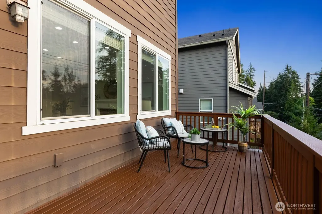 14008 SE 21st Place Bellevue WA 98007