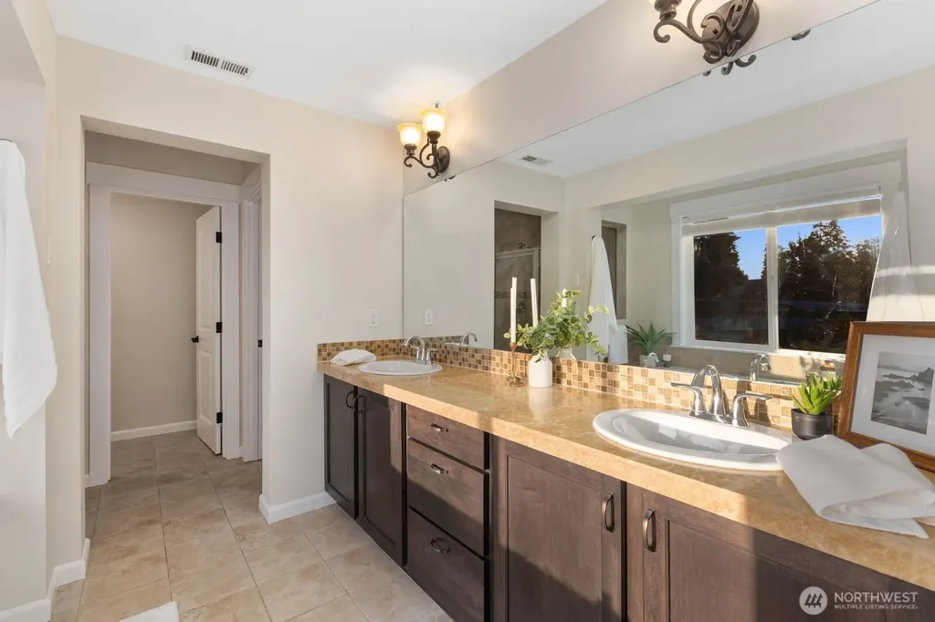 14008 SE 21st Place Bellevue WA 98007