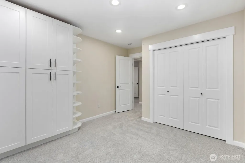 14008 SE 21st Place Bellevue WA 98007