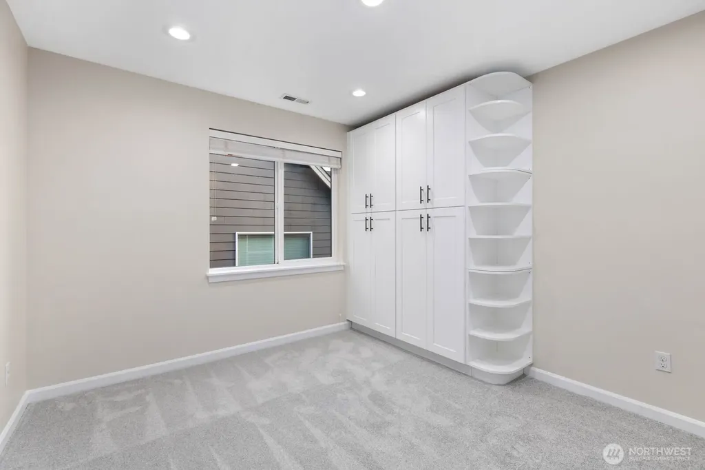 14008 SE 21st Place Bellevue WA 98007