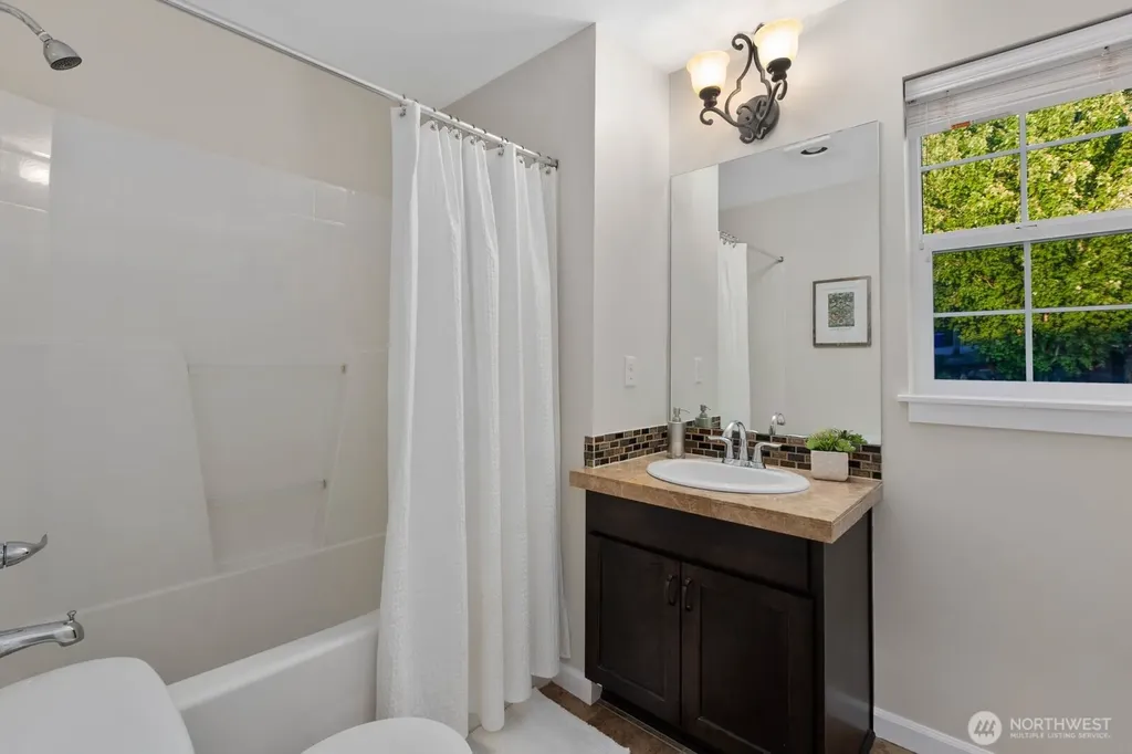 14008 SE 21st Place Bellevue WA 98007