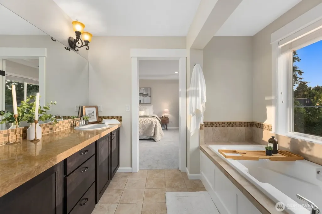 14008 SE 21st Place Bellevue WA 98007