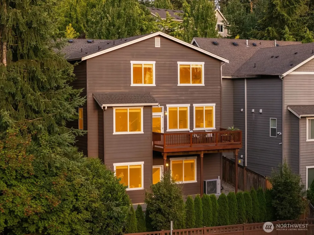 14008 SE 21st Place Bellevue WA 98007