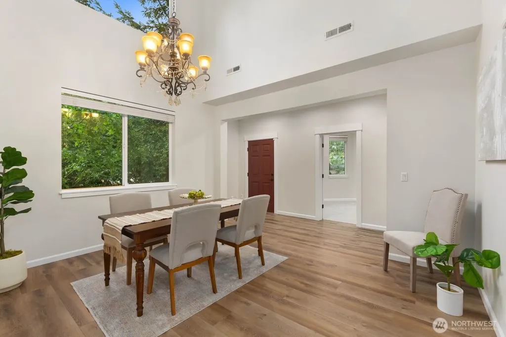 14008 SE 21st Place Bellevue WA 98007