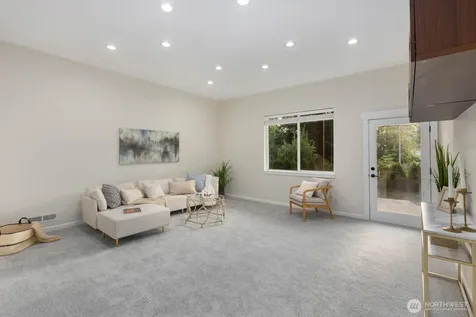 14008 SE 21st Place Bellevue WA 98007