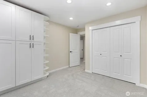 14008 SE 21st Place Bellevue WA 98007