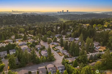 14008 SE 21st Place Bellevue WA 98007