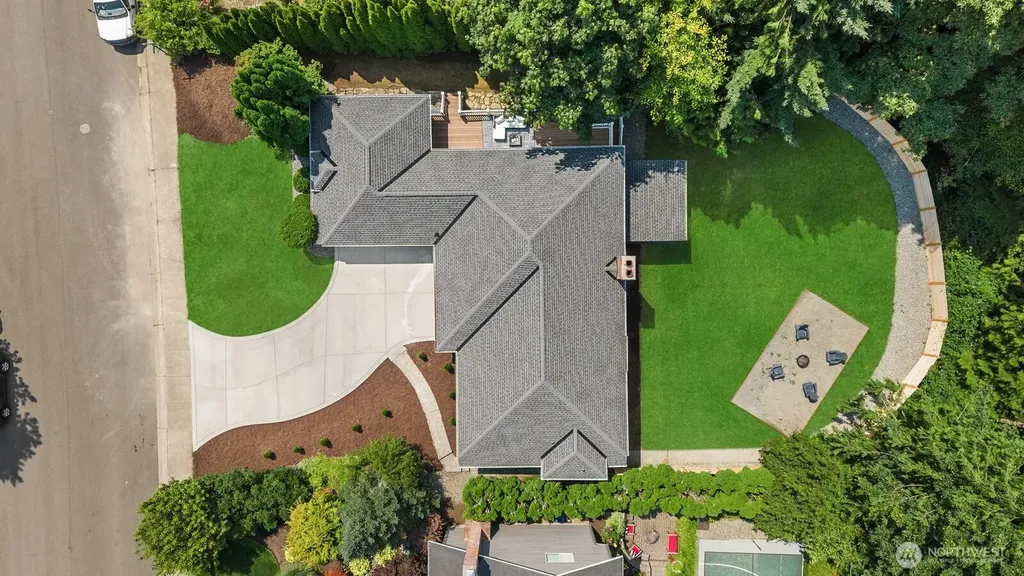 4103 204th Avenue NE Sammamish WA 98074