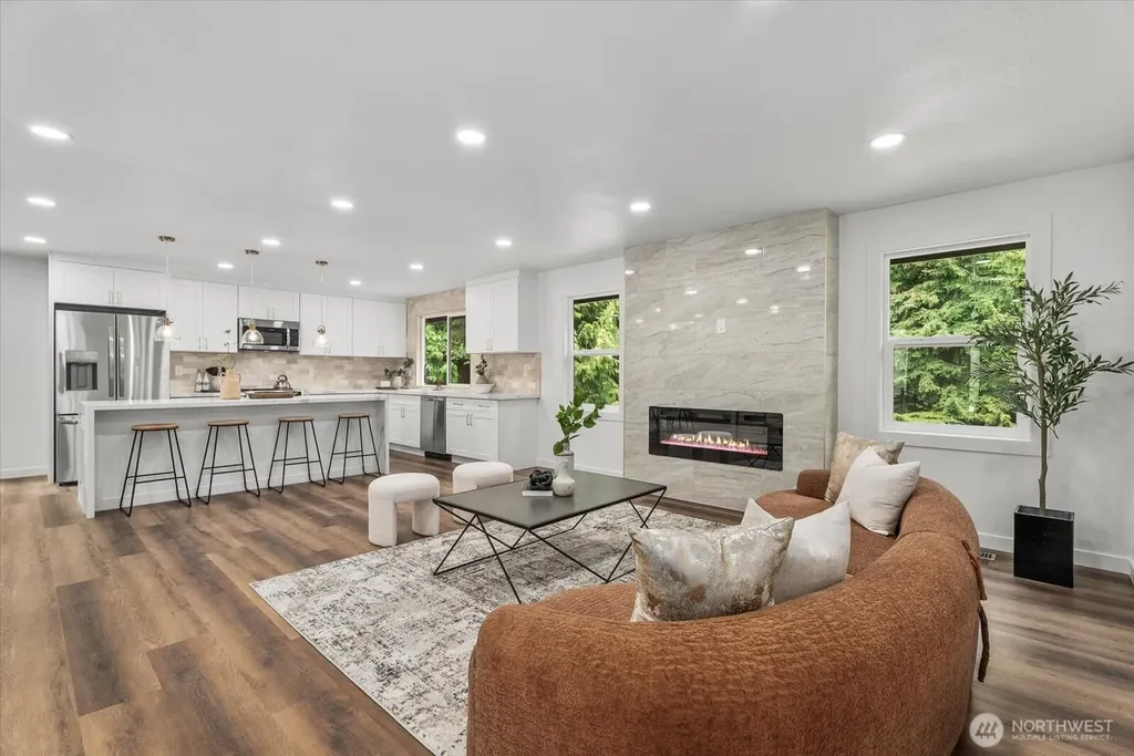 4103 204th Avenue NE Sammamish WA 98074
