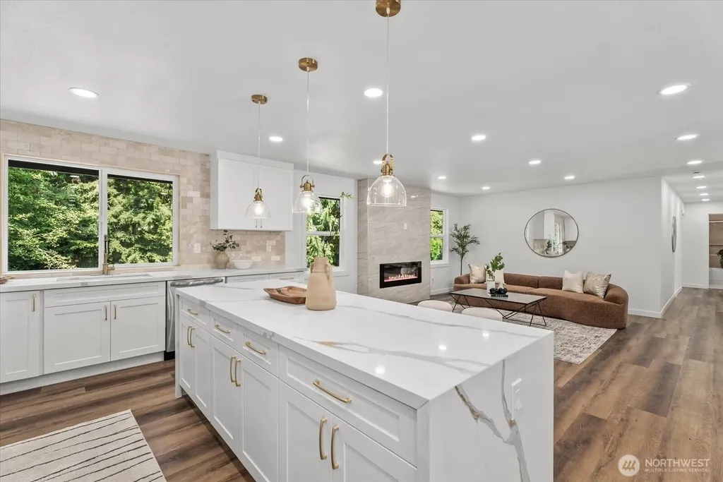 4103 204th Avenue NE Sammamish WA 98074
