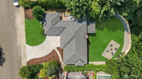 4103 204th Avenue NE Sammamish WA 98074
