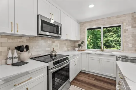 4103 204th Avenue NE Sammamish WA 98074