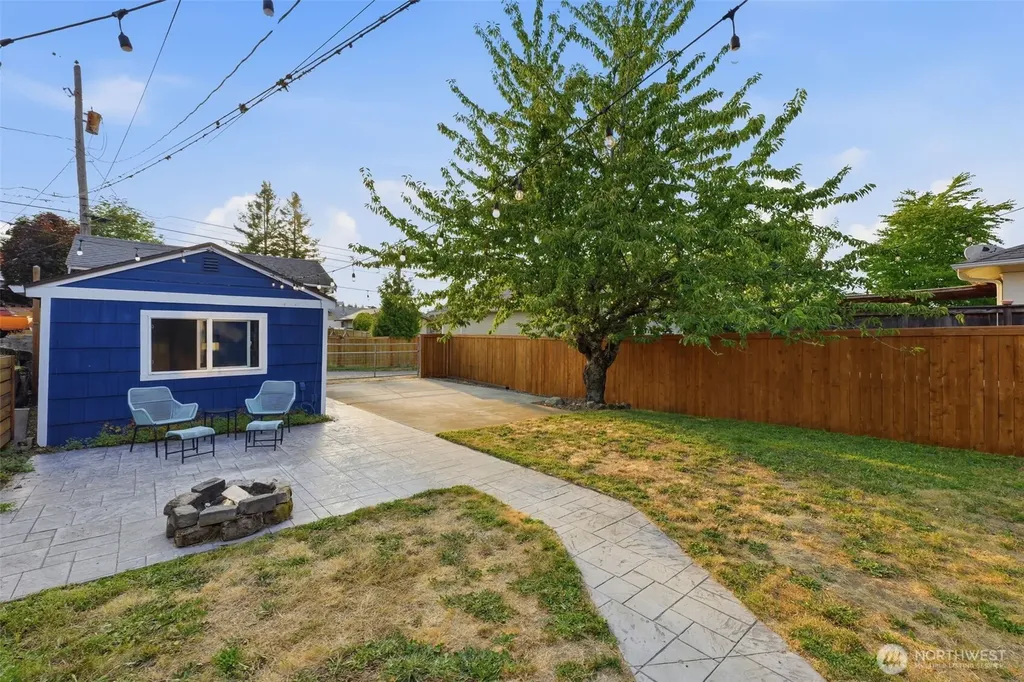 5028 N Vassault Street Tacoma WA 98407